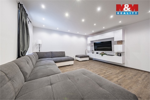 Prodej rodinného domu, 250 m² 2