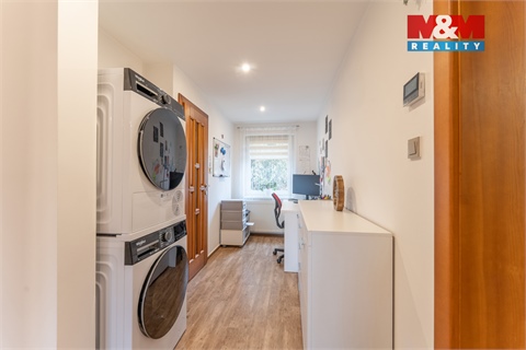 Prodej rodinného domu, 184 m² - 6