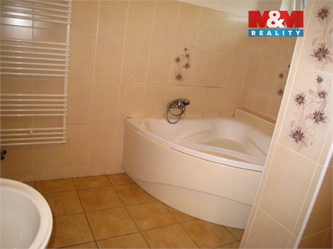 Prodej rodinného domu, 180 m² - 4