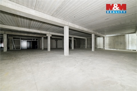 Pronájem výrobního objektu, 2 200 m² 8