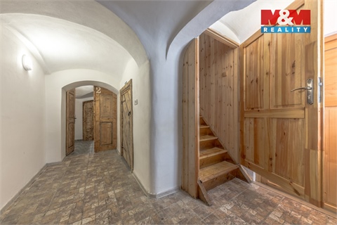 Prodej rodinného domu, 285 m² 8