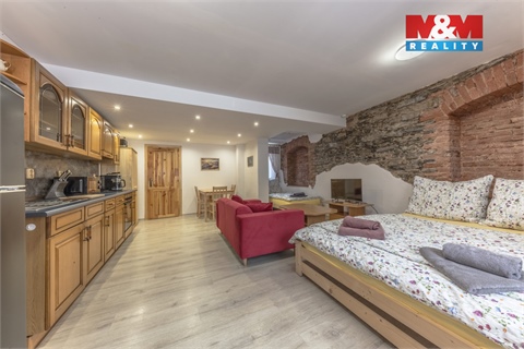 Prodej rodinného domu, 285 m² - 4