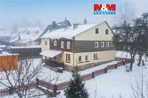 Prodej rodinného domu, 285 m² 0