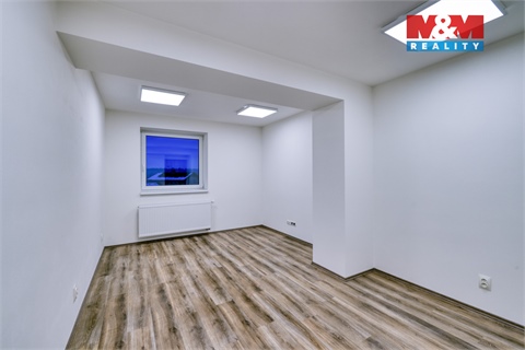 Pronájem kanceláře, 56 m² - 2