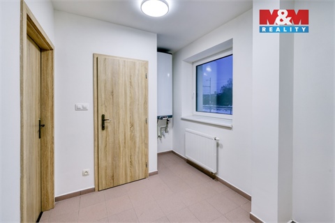 Pronájem kanceláře, 56 m² - 0