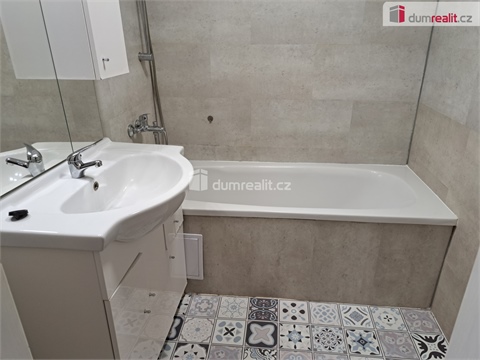 Pronájem bytu 3+1, 75 m² 16