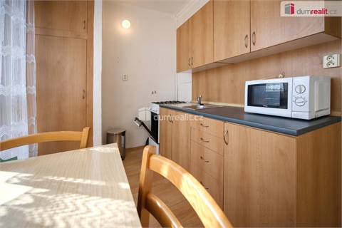 Pronájem bytu 1+1, 38 m² 2