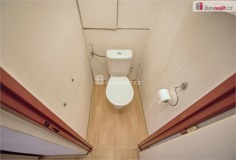 Pronájem bytu 1+1, 38 m² 10