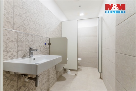 Prodej komerčního objektu, 43 m² 10