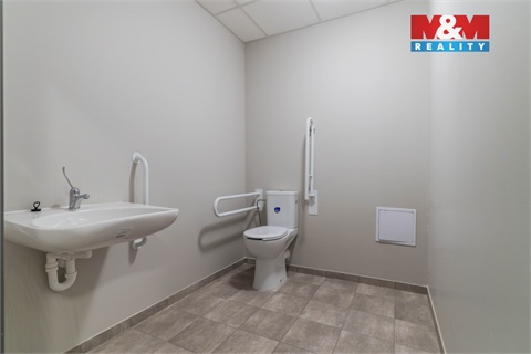 Prodej komerčního objektu, 106 m² - 14