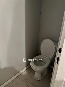 Pronájem skladu / haly, 151 m² - 2