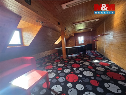 Pronájem kanceláře, 200 m² 8