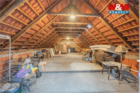 Prodej rodinného domu, 250 m² - 18