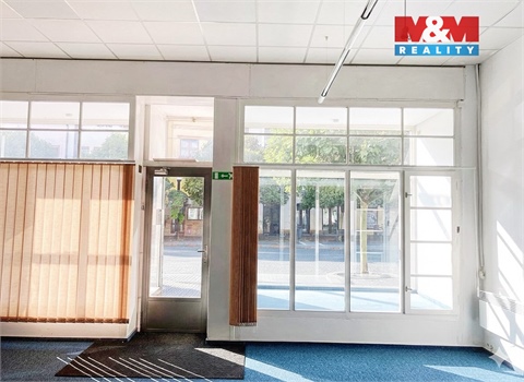 Pronájem obchodních prostor, 80 m² 2