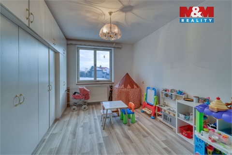 Prodej rodinného domu, 239 m² 16