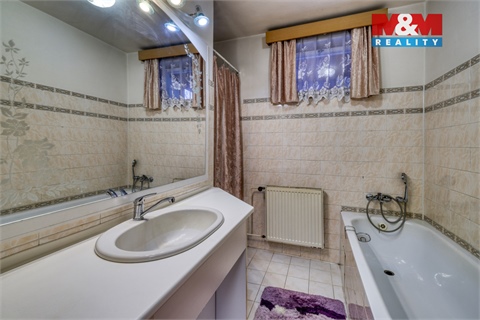 Prodej rodinného domu, 239 m² 18