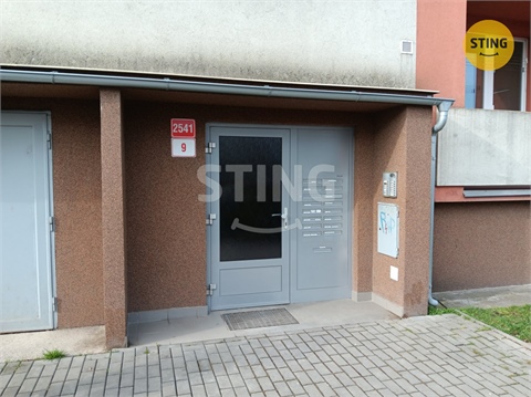 Pronájem bytu 2+1, 56 m² 10