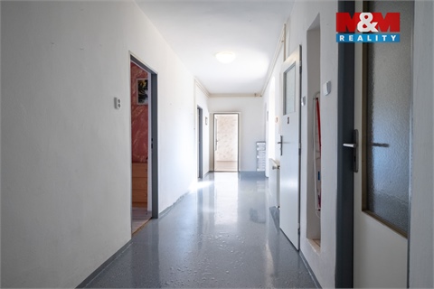 Prodej rodinného domu, 180 m² - 12