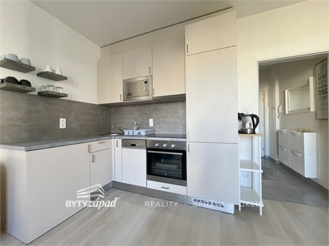 Pronájem bytu 1kk, 31 m² - 2