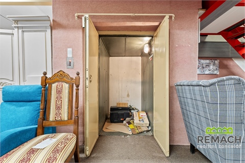 Prodej skladu / haly, 7 087 m² - 18