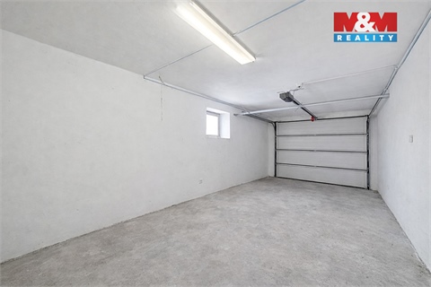Prodej rodinného domu, 408 m² - 28