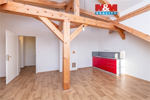 Pronájem bytu 1kk, 39 m²