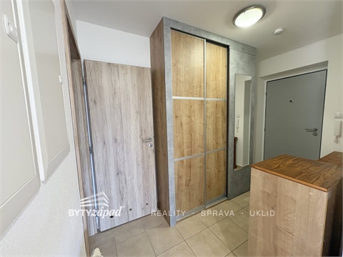 Pronájem bytu 2kk, 56 m² - 8