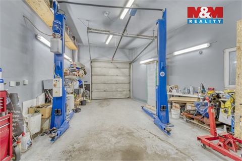 Prodej rodinného domu, 189 m² - 10