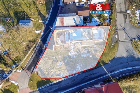 Prodej stavebního pozemku, 643 m² 0