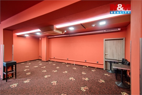 Pronájem obchodních prostor, 180 m² - 2