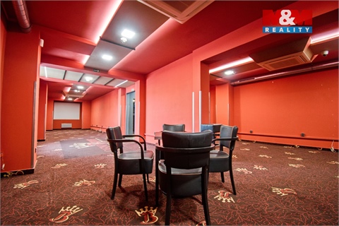 Pronájem obchodních prostor, 180 m² 4