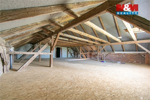 Prodej rodinného domu, 390 m² - 12