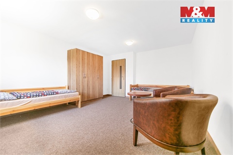 Prodej rodinného domu, 390 m² 8