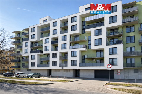 Pronájem bytu 3kk, 77 m² 0
