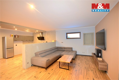 Prodej rodinného domu, 182 m² - 10