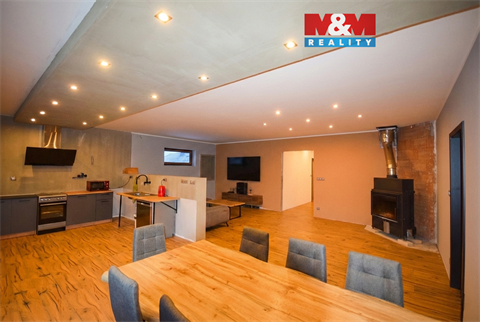 Prodej rodinného domu, 182 m² 0