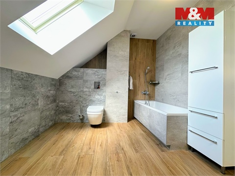 Prodej rodinného domu, 180 m² 12