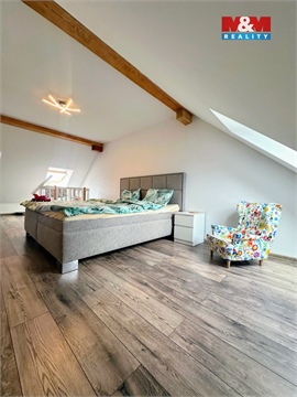 Prodej rodinného domu, 180 m² 18