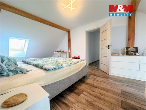 Prodej rodinného domu, 180 m² 16