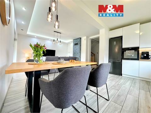 Prodej rodinného domu, 180 m² 0