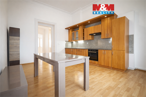 Prodej bytu 3kk, 74 m² 0