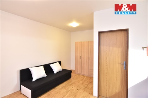 Pronájem bytu 1kk, 30 m² - 0