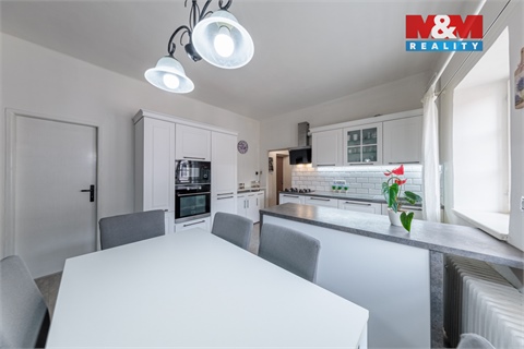 Prodej rodinného domu, 148 m² - 6