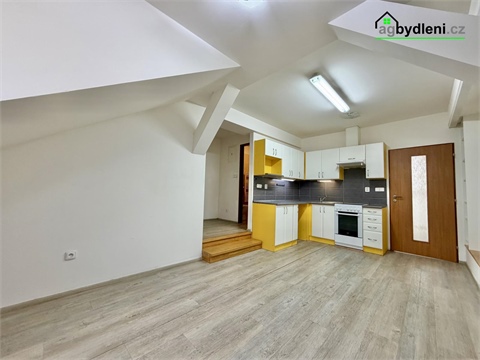 Pronájem bytu 3kk, 52 m² - 2