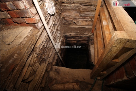 Prodej rodinného domu, 350 m² 16