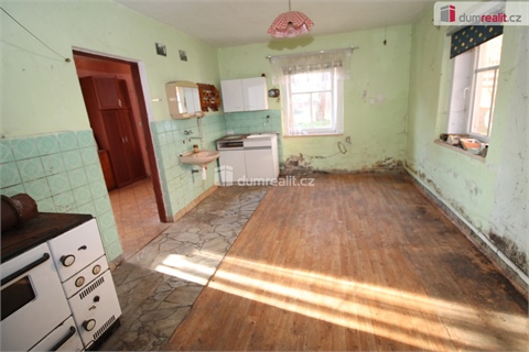 Prodej rodinného domu, 350 m² 6