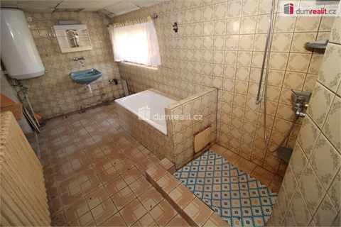 Prodej rodinného domu, 350 m² - 12