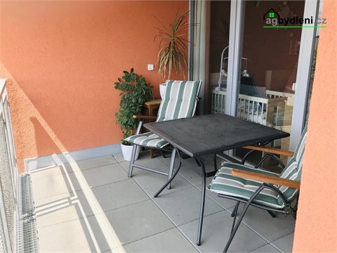 Pronájem bytu 2kk, 73 m² 12