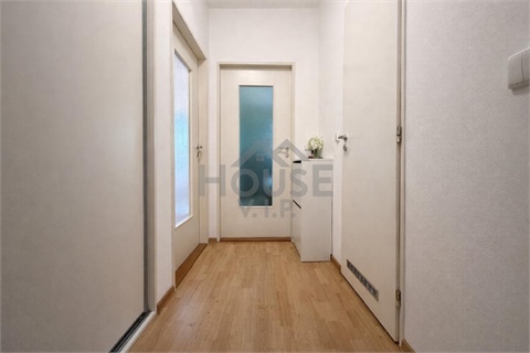 Prodej bytu 2kk, 42 m² - 2