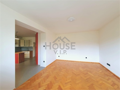 Prodej bytu 2+1, 81 m² 2